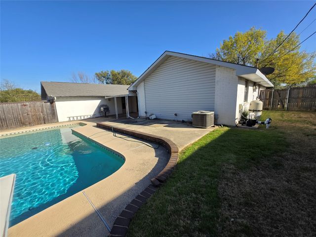 6757 Orangewood Drive, Dallas, TX 75248