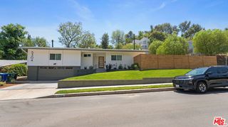 5304 Baza Avenue, Los Angeles, CA 91364