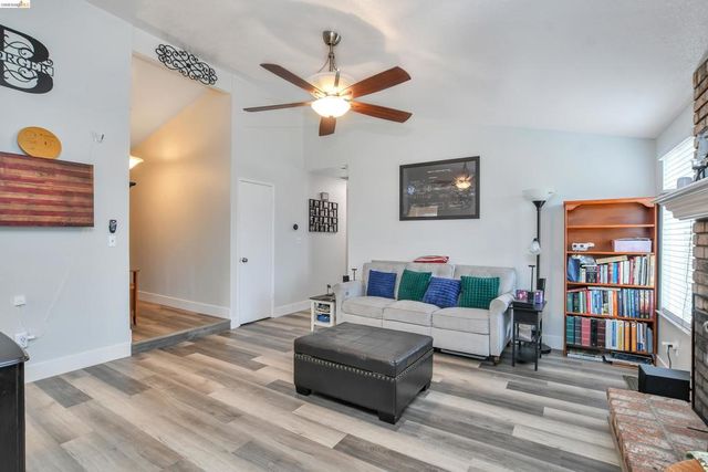 4831 Fuschia Way, Oakley, CA 94561