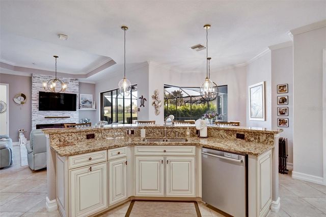 610 MOORINGS WAY, Bradenton, FL 34212