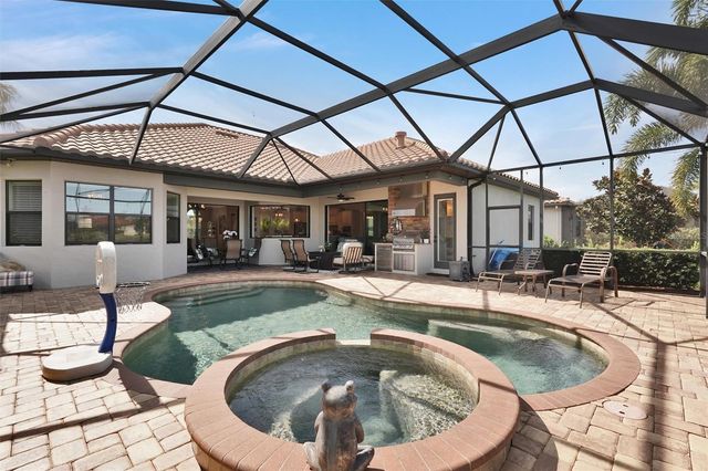 610 MOORINGS WAY, Bradenton, FL 34212