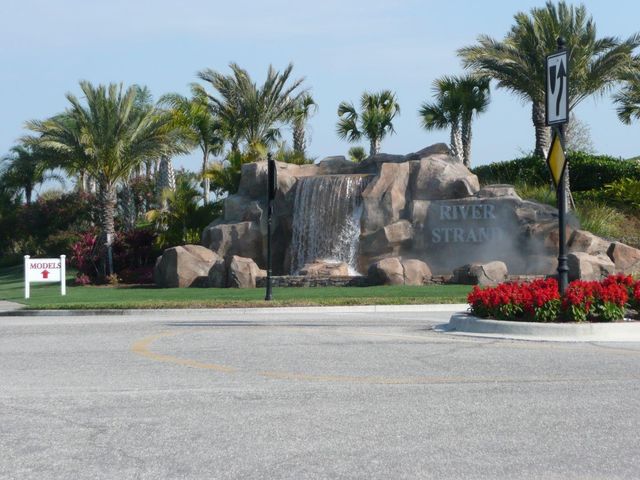 610 MOORINGS WAY, Bradenton, FL 34212