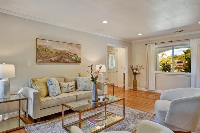 443 4th Avenue, Redwood City, CA 94063