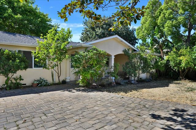 443 4th Avenue, Redwood City, CA 94063