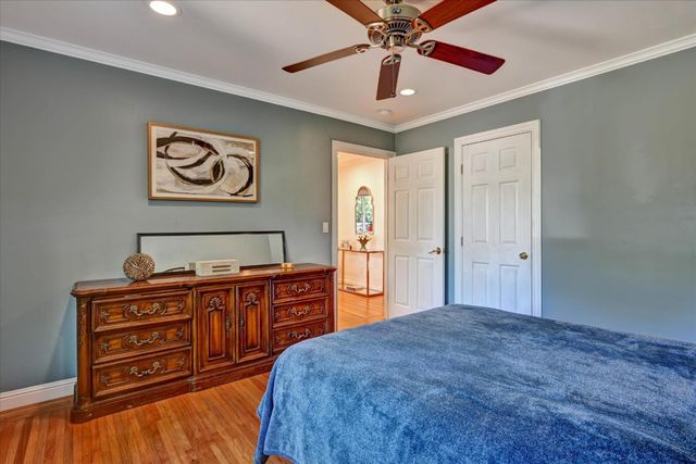 443 4th Avenue, Redwood City, CA 94063
