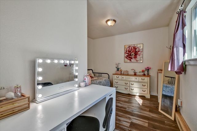 443 4th Avenue, Redwood City, CA 94063
