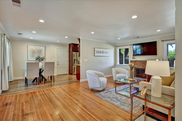 443 4th Avenue, Redwood City, CA 94063