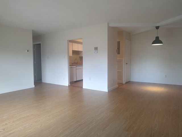 105 Oak Lane 9, Brockton, MA 02301