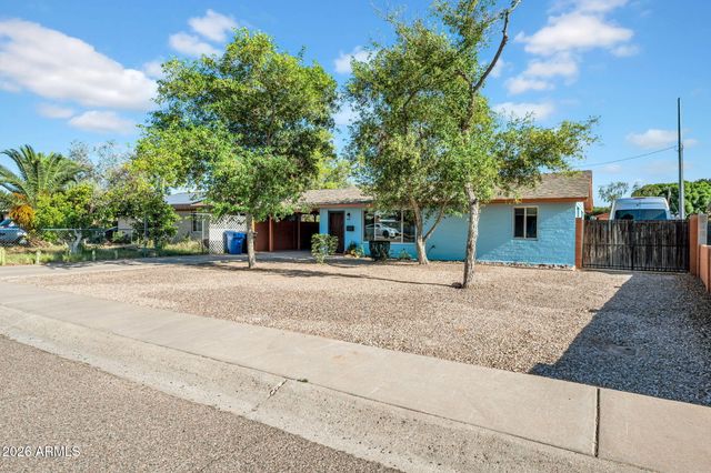 413 W CARON Street W, Phoenix, AZ 85021