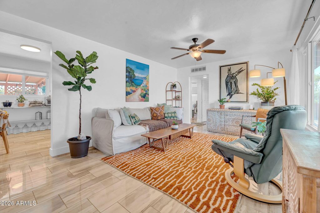 413 W CARON Street, Phoenix, AZ 85021 — photo 2