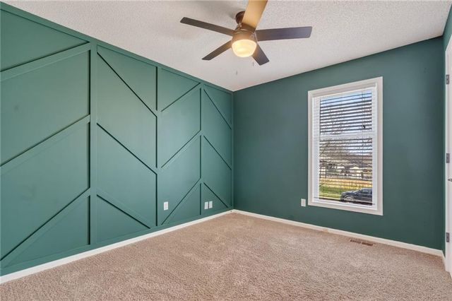 9621 NW 86th Terrace, Kansas City, MO 64153