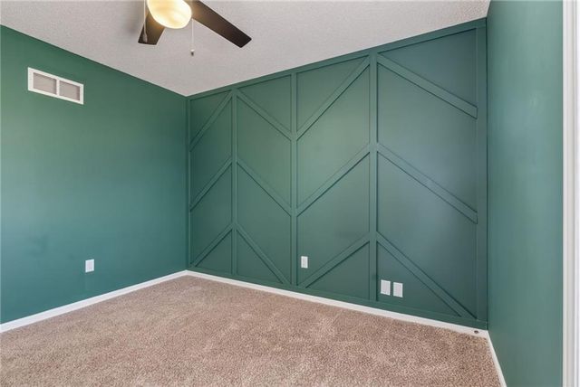 9621 NW 86th Terrace, Kansas City, MO 64153