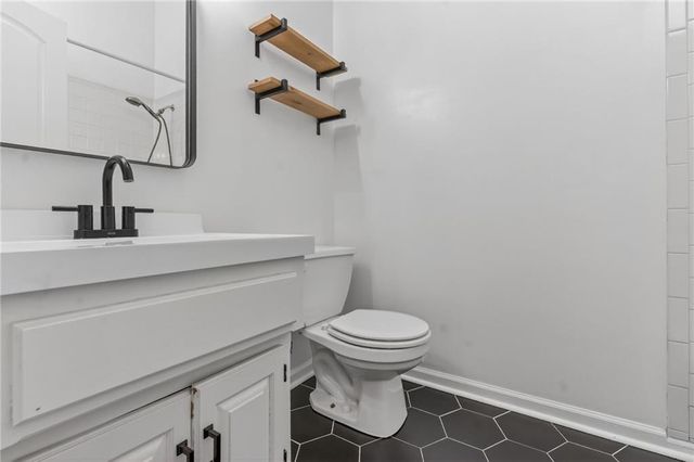 9621 NW 86th Terrace, Kansas City, MO 64153