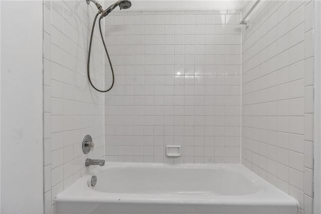 9621 NW 86th Terrace, Kansas City, MO 64153