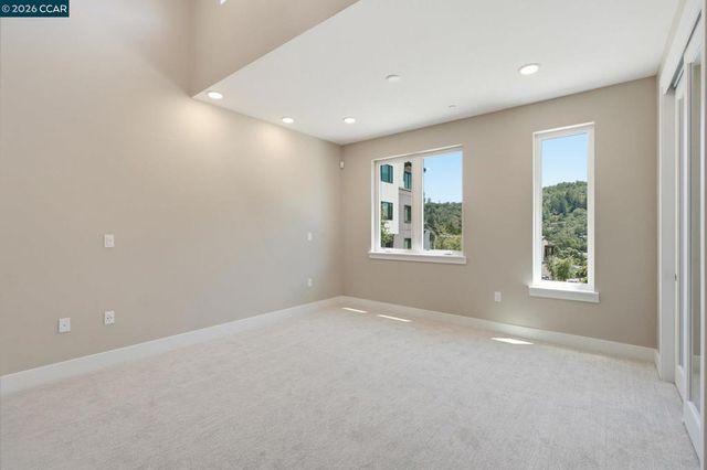 90 Woodbury Highlands Pl 16, Lafayette, CA 94549
