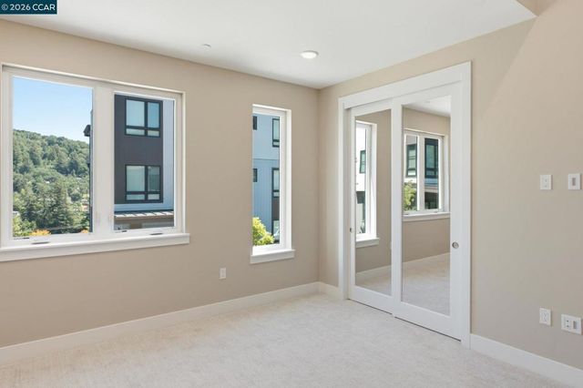 90 Woodbury Highlands Pl 16, Lafayette, CA 94549