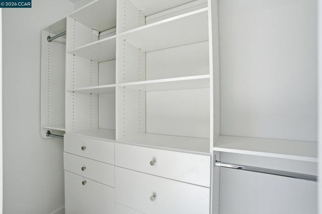 90 Woodbury Highlands Pl 16, Lafayette, CA 94549