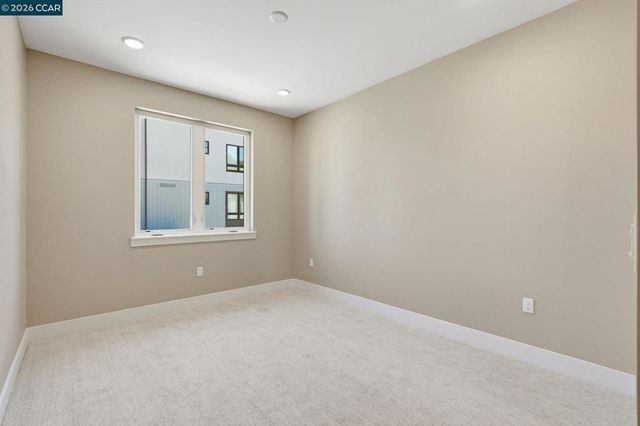 90 Woodbury Highlands Pl 16, Lafayette, CA 94549