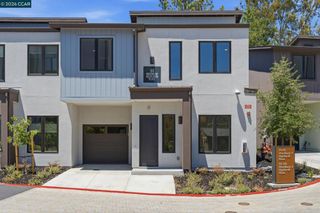 90 Woodbury Highlands Pl 16, Lafayette, CA 94549