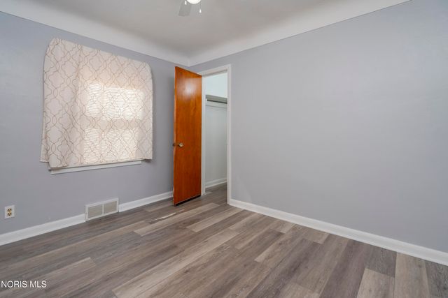 923 Mackow Drive, Toledo, OH 43607