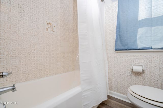 923 Mackow Drive, Toledo, OH 43607