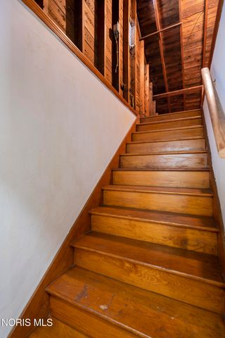 923 Mackow Drive, Toledo, OH 43607