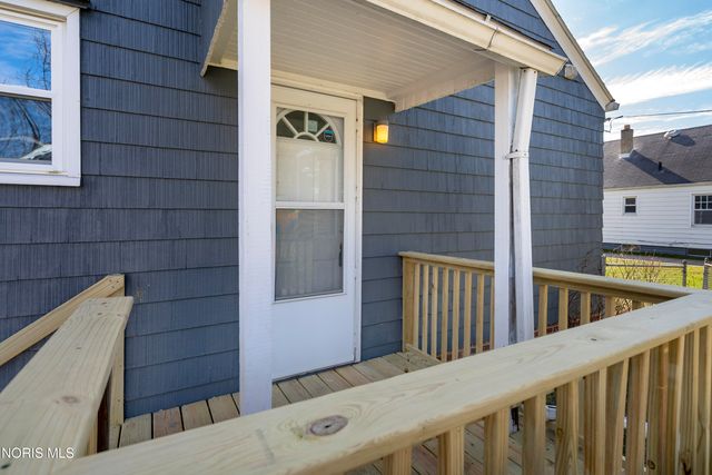 923 Mackow Drive, Toledo, OH 43607