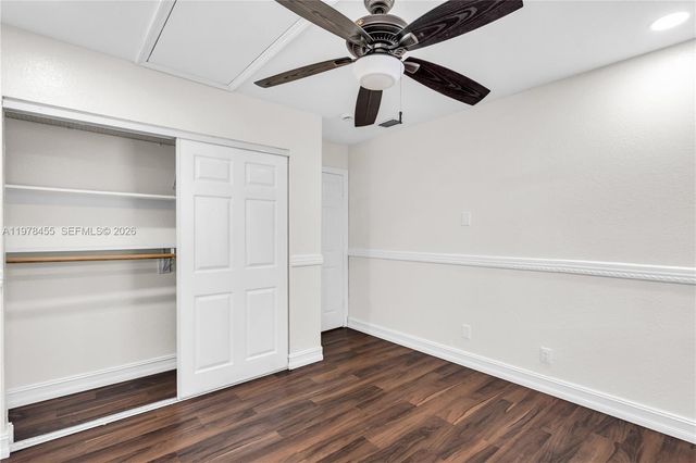 32 Wimbledon Lake Dr 221, Plantation, FL 33324