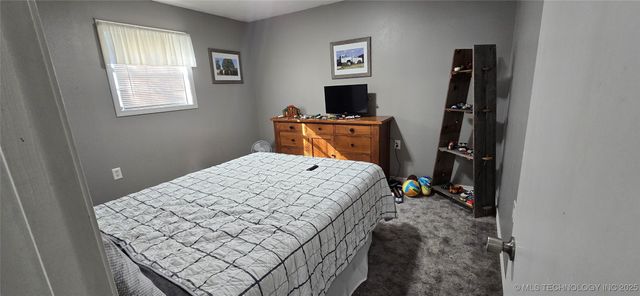 E 57th Street, Kansas, OK 74347