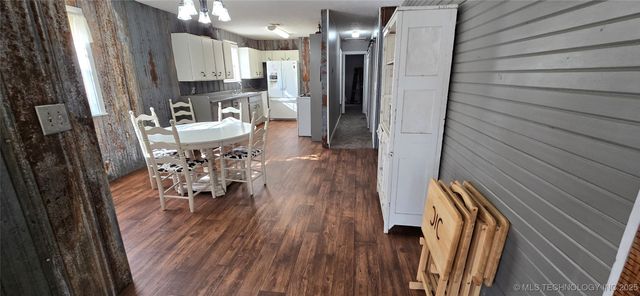 E 57th Street, Kansas, OK 74347