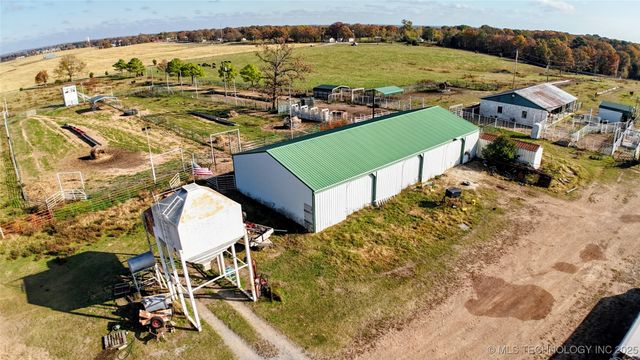 E 57th Street, Kansas, OK 74347