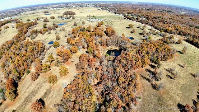 E 57th Street, Kansas, OK 74347