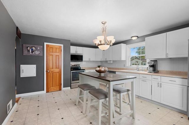 401 E 15TH STREET, Kaukauna, WI 54130