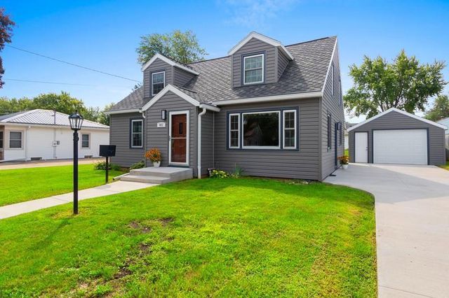 401 E 15TH STREET, Kaukauna, WI 54130