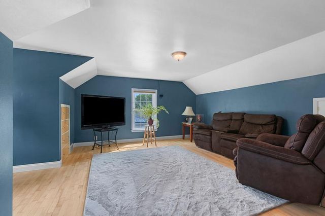 401 E 15TH STREET, Kaukauna, WI 54130