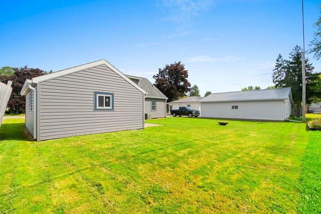 401 E 15TH STREET, Kaukauna, WI 54130