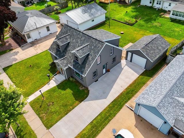 401 E 15TH STREET, Kaukauna, WI 54130