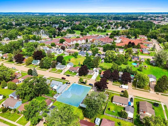 401 E 15TH STREET, Kaukauna, WI 54130