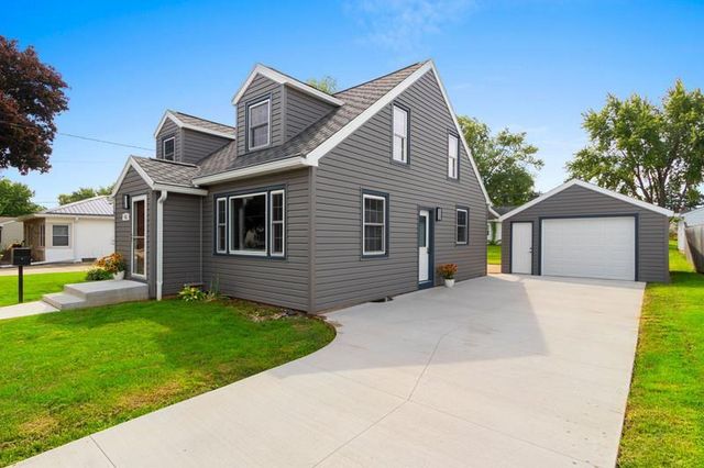 401 E 15TH STREET, Kaukauna, WI 54130