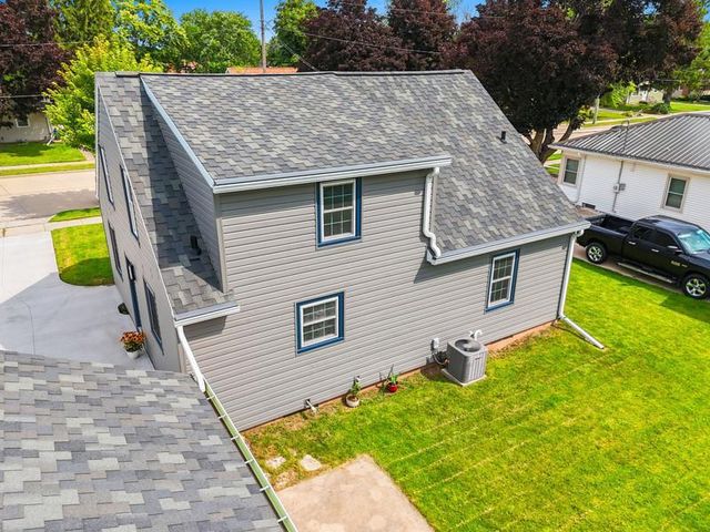 401 E 15TH STREET, Kaukauna, WI 54130