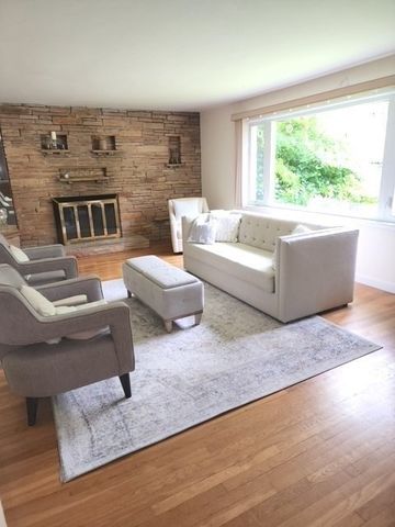 80 Woodcliff, Brookline, MA 02467
