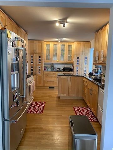 80 Woodcliff, Brookline, MA 02467