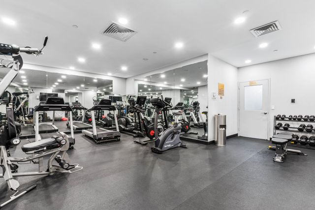 22 W 15th St Apt 5H, New York City, NY 10011