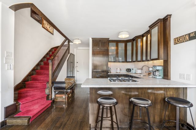 22 W 15th St Apt 5H, New York City, NY 10011