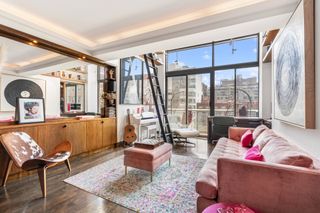 22 W 15th St Apt 5H, New York City, NY 10011