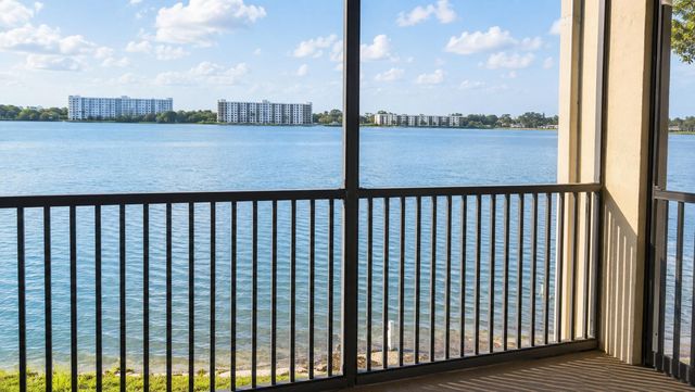 115 Lake Emerald Drive 210, Oakland Park, FL 33309