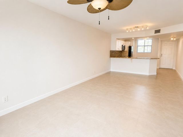 115 Lake Emerald Drive 210, Oakland Park, FL 33309