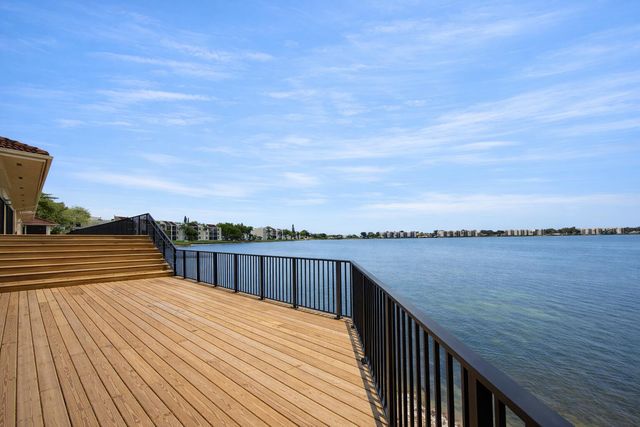 115 Lake Emerald Drive 210, Oakland Park, FL 33309