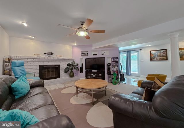 8525 CARDINAL LN, White Plains, MD 20695