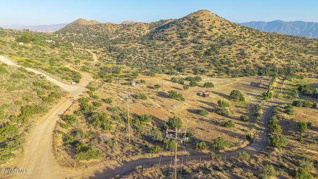 6780 Hubbard Road, Acton, CA 93510
